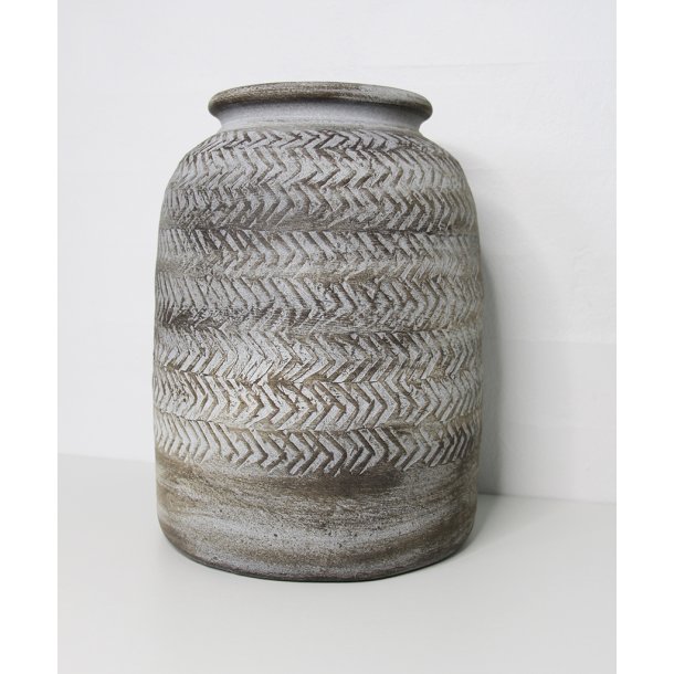 Stor rustik vase / urtepotteskjuler