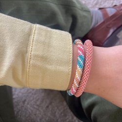 Nepal armbnd, bl/gul/pink