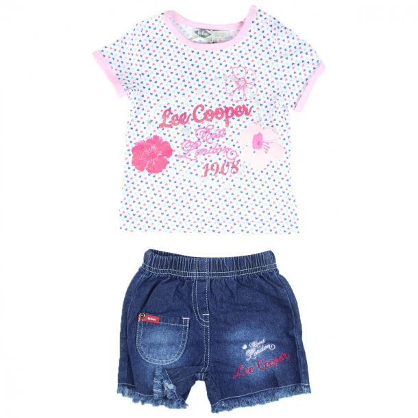 St med T-shirt og babyshorts / brneshorts